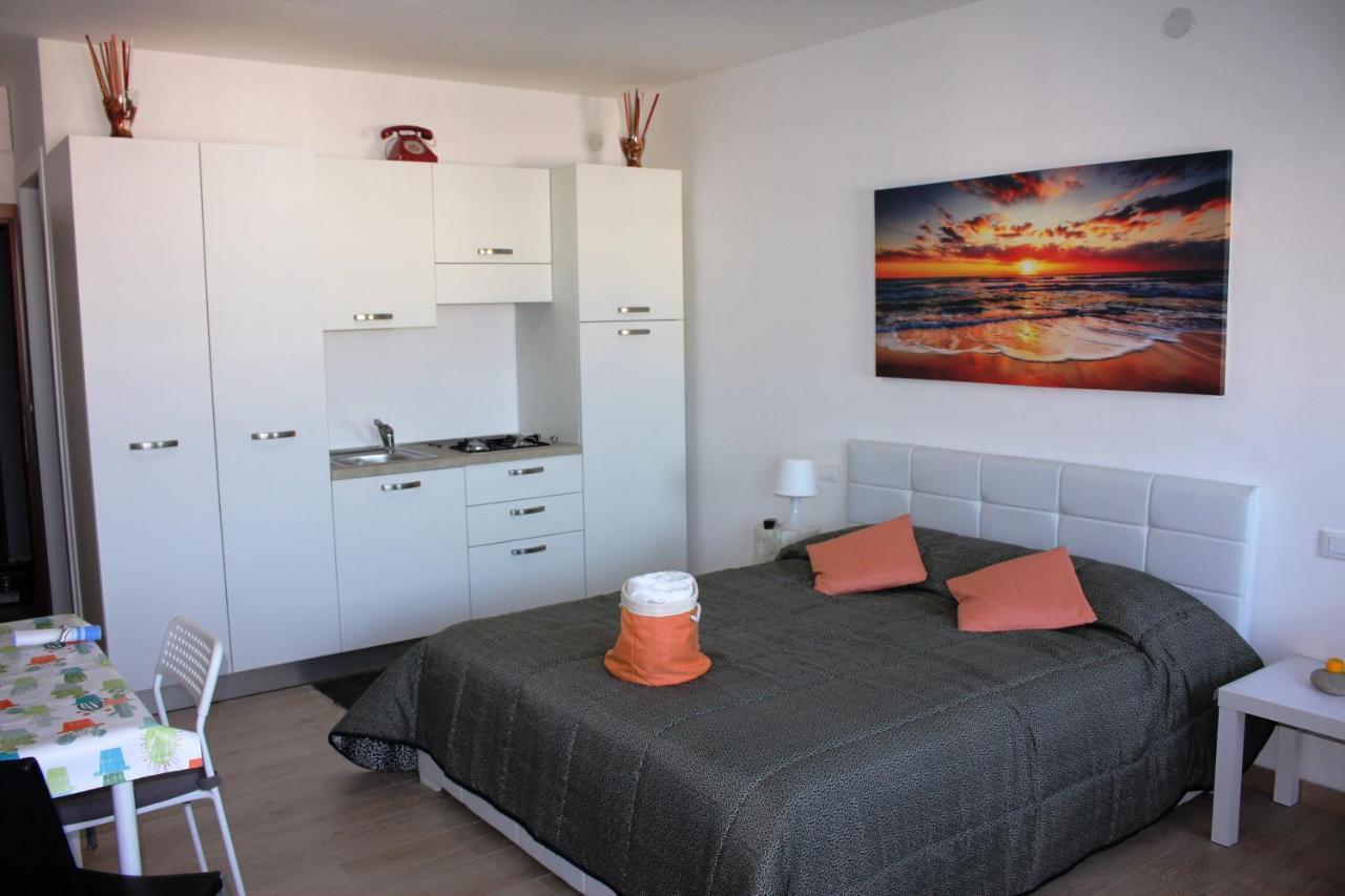 Rosato 3 Sea View Apartment Lignano Sabbiadoro Bagian luar foto